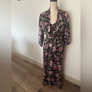 Vintage  Versailles lingerie robe and chemise set adjustable pink floral M